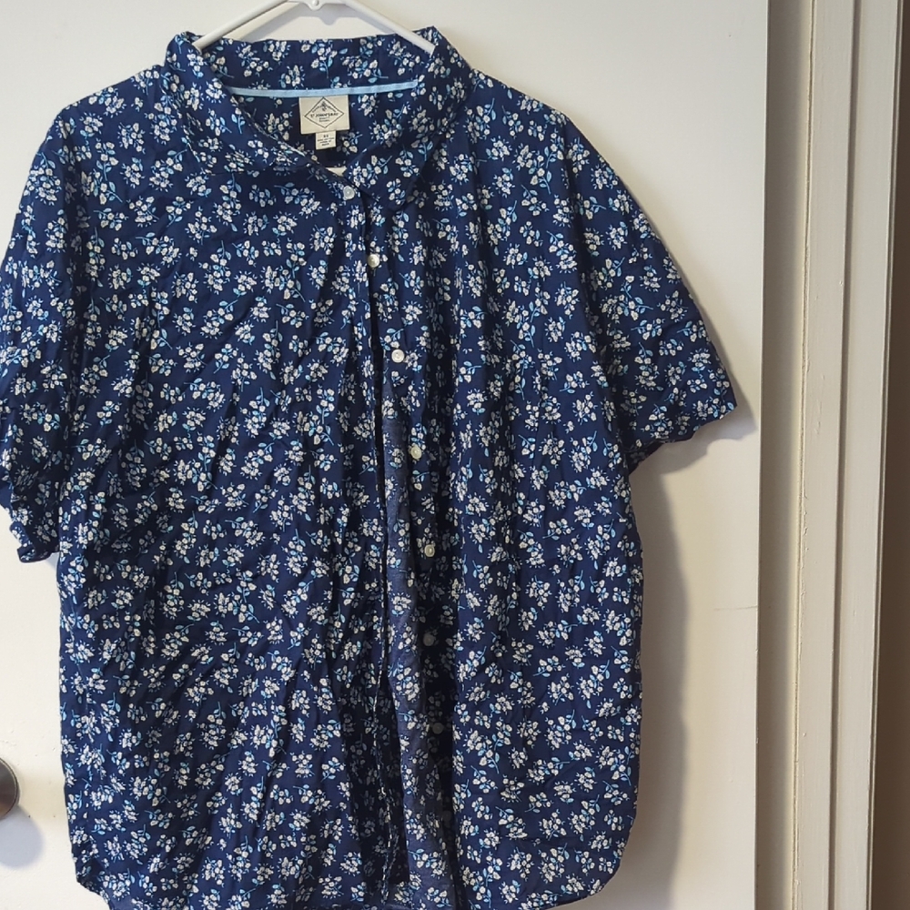 St. John's Bay Dark Blue Floral Top
